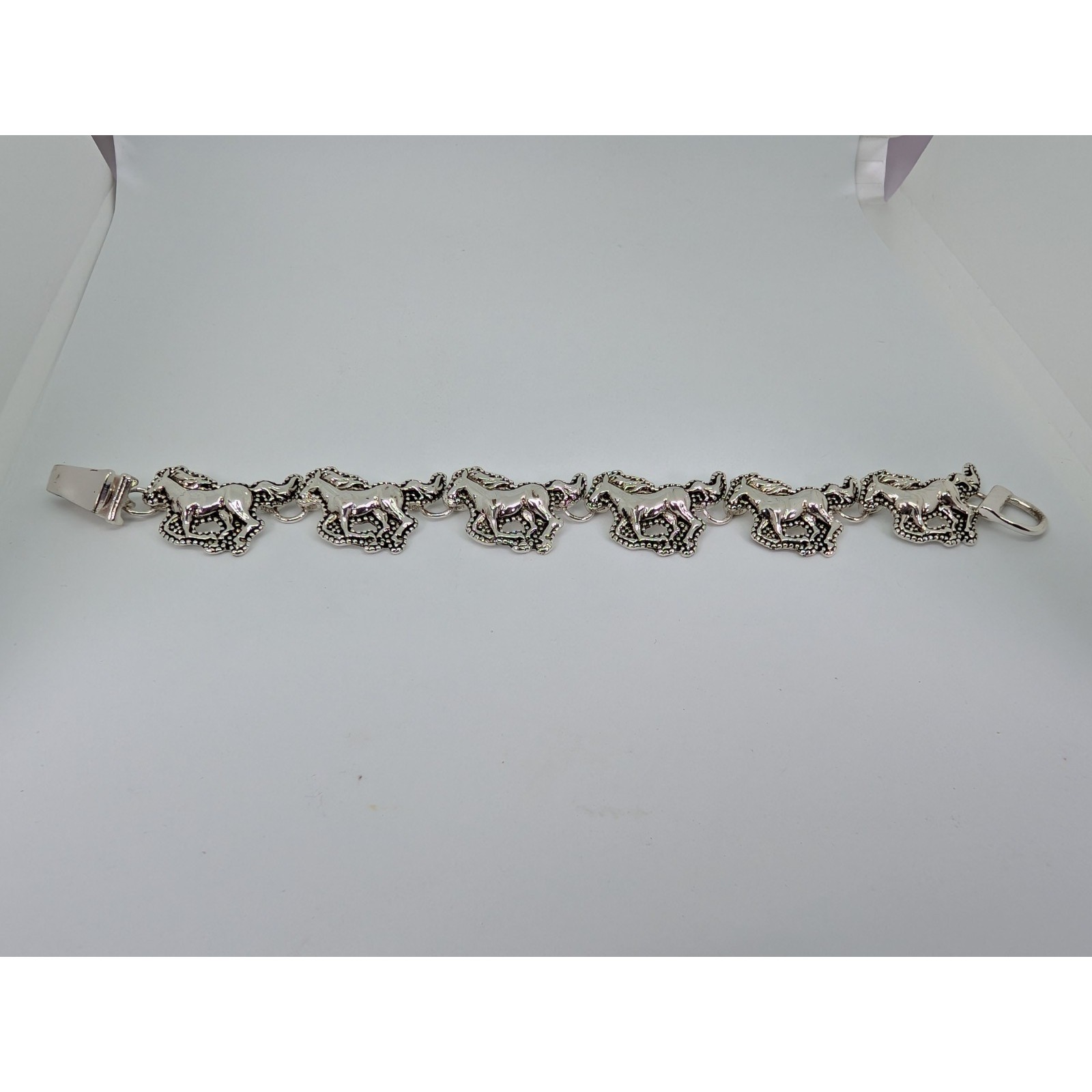 Silver Tone Running Horses Magnetic Clasp Closure 7 In